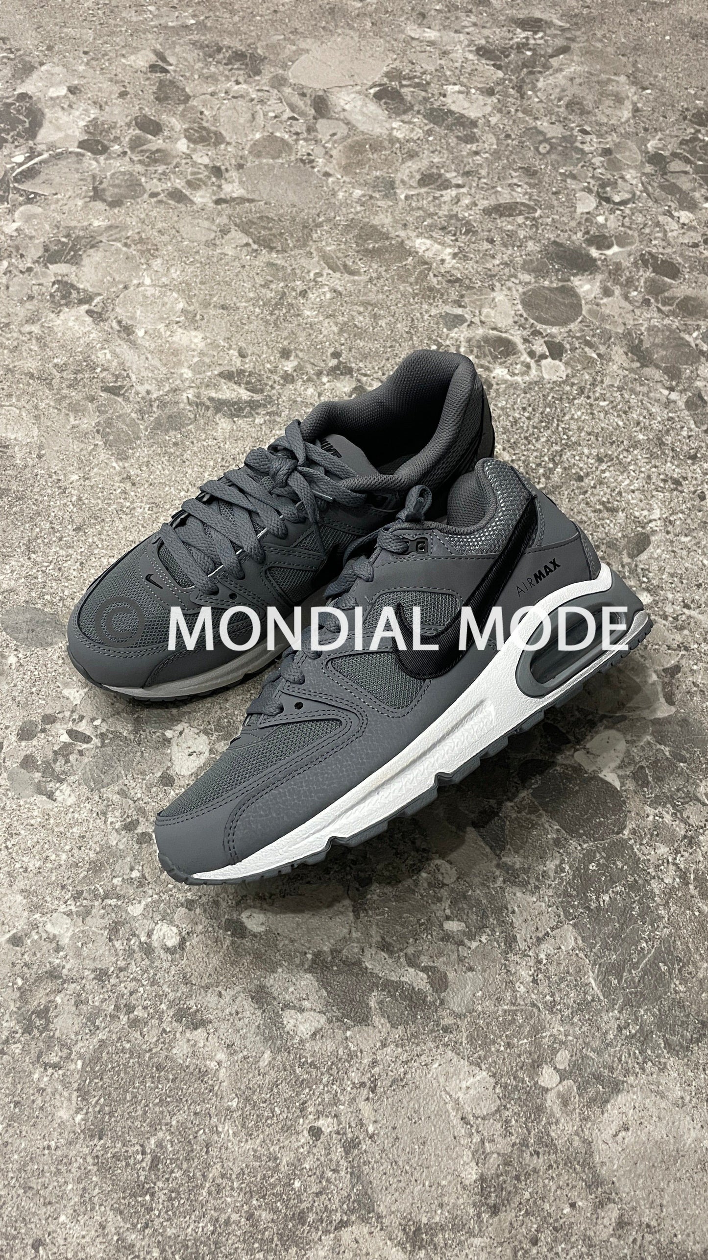 NIKE 629993-012