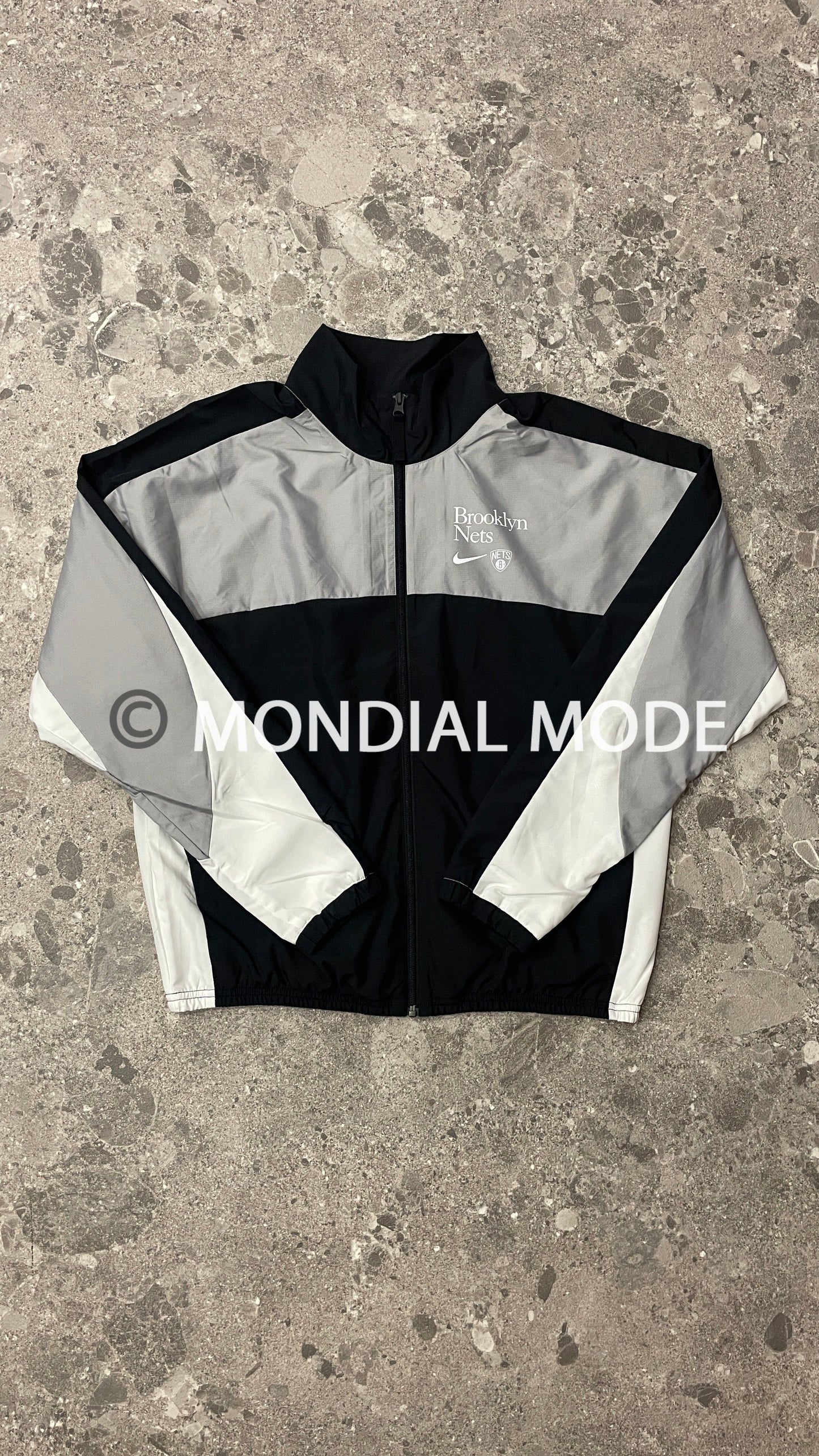 NIKE FD8546-010