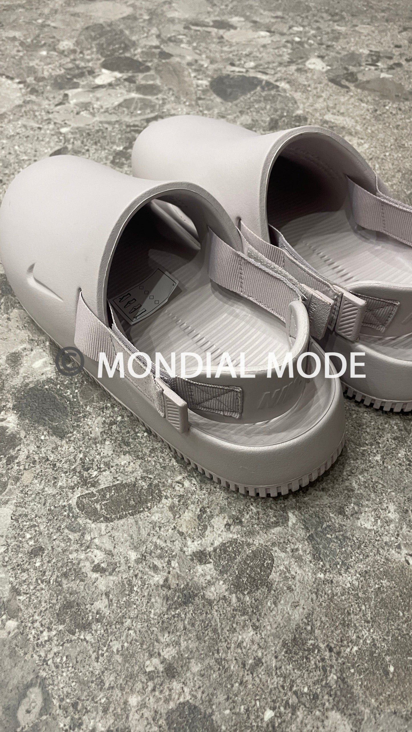 NIKE FB2185-003