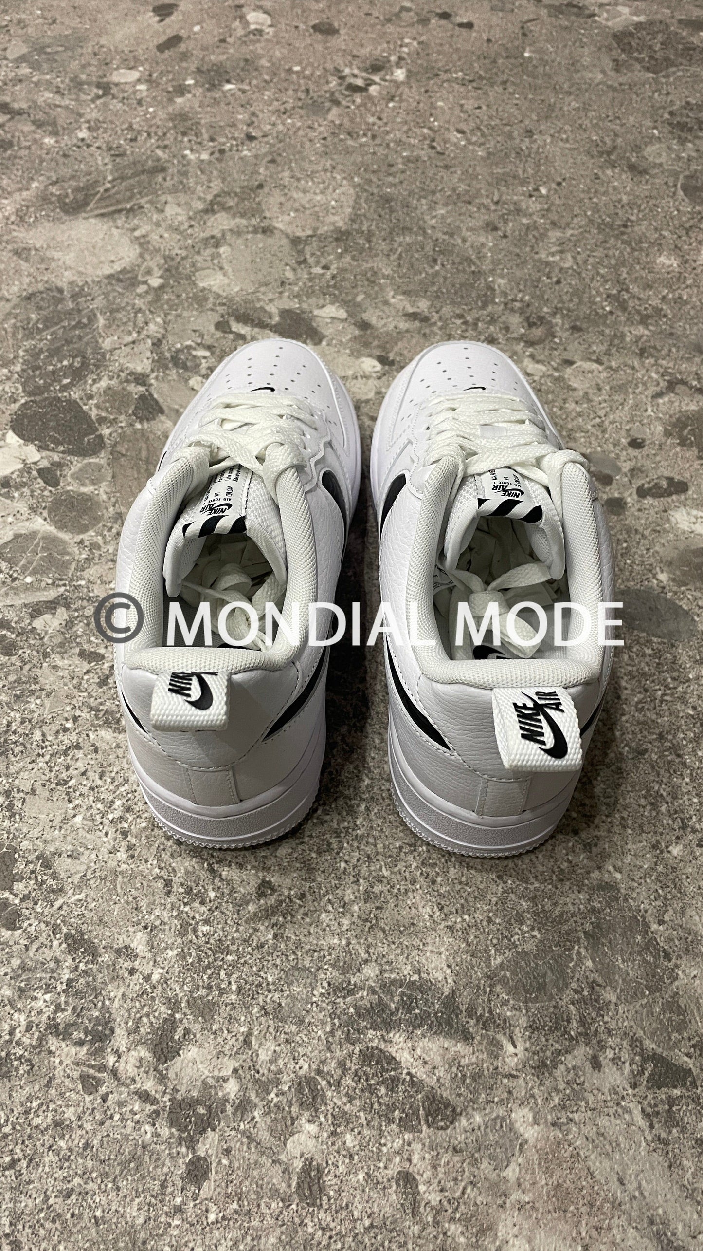 NIKE FV1320-100