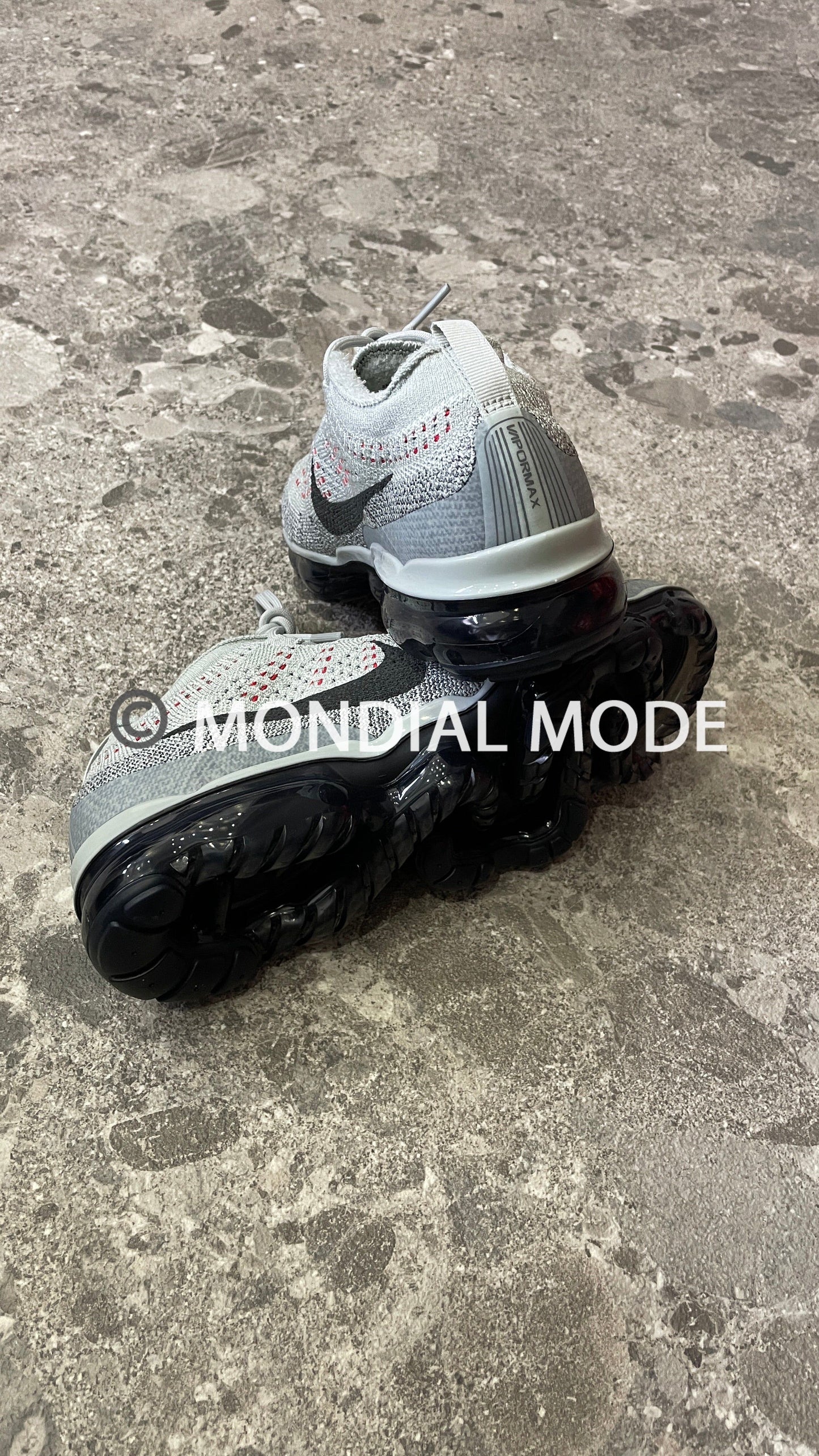NIKE DV1678-013