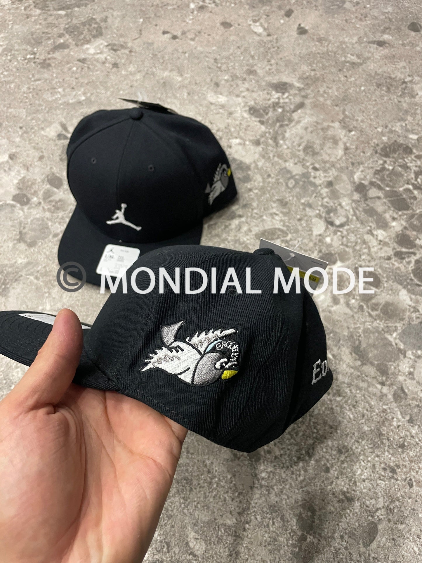 NIKE FD5183-010