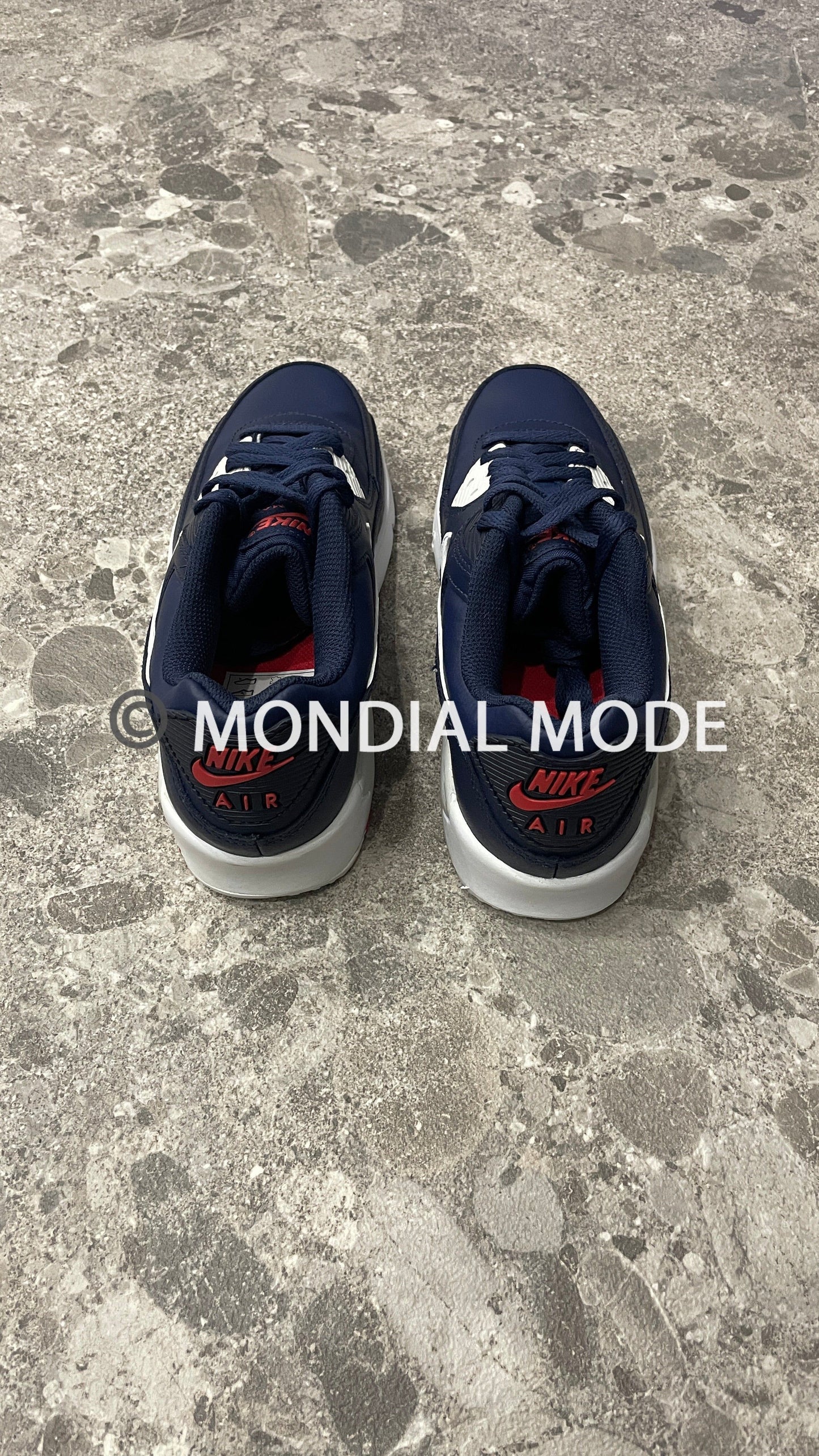 NIKE DV3607-400