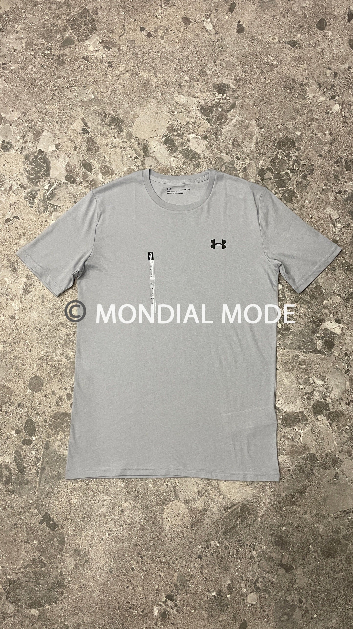 UNDER ARMOUR 1370951 011