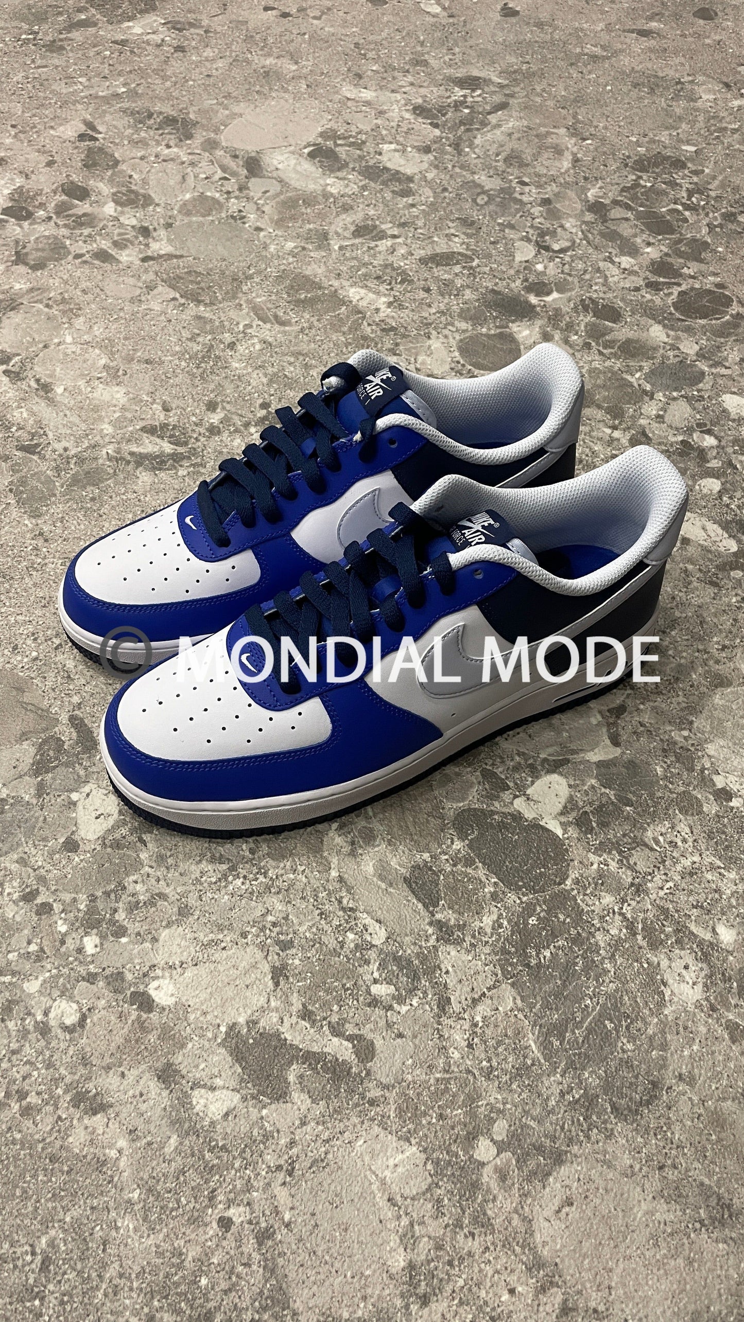 NIKE FQ8825-100