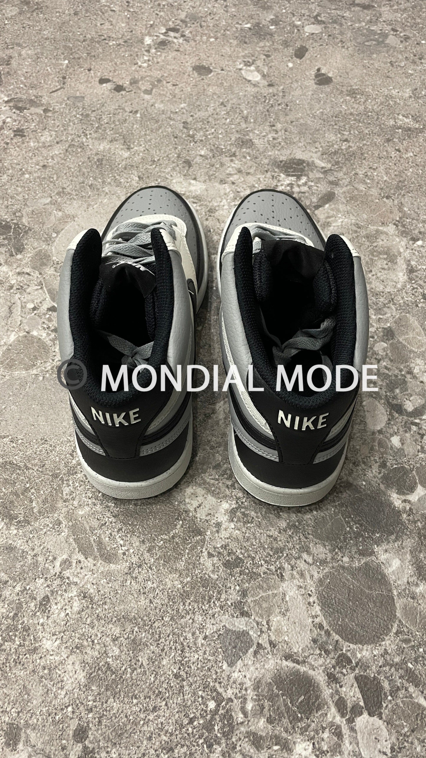 NIKE FB1832-001