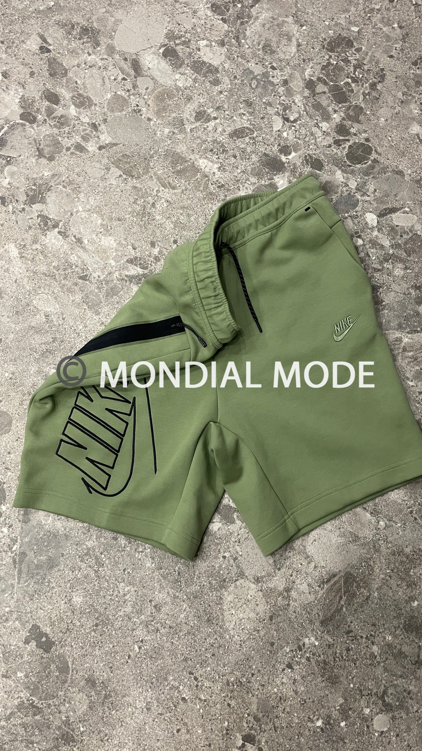 NIKE DZ4472-386