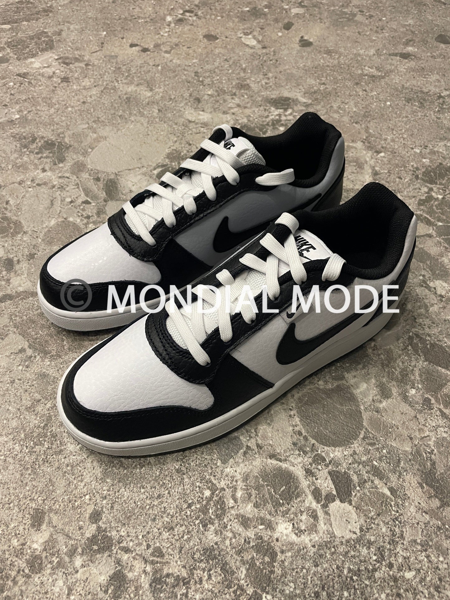 NIKE AQ1774-102