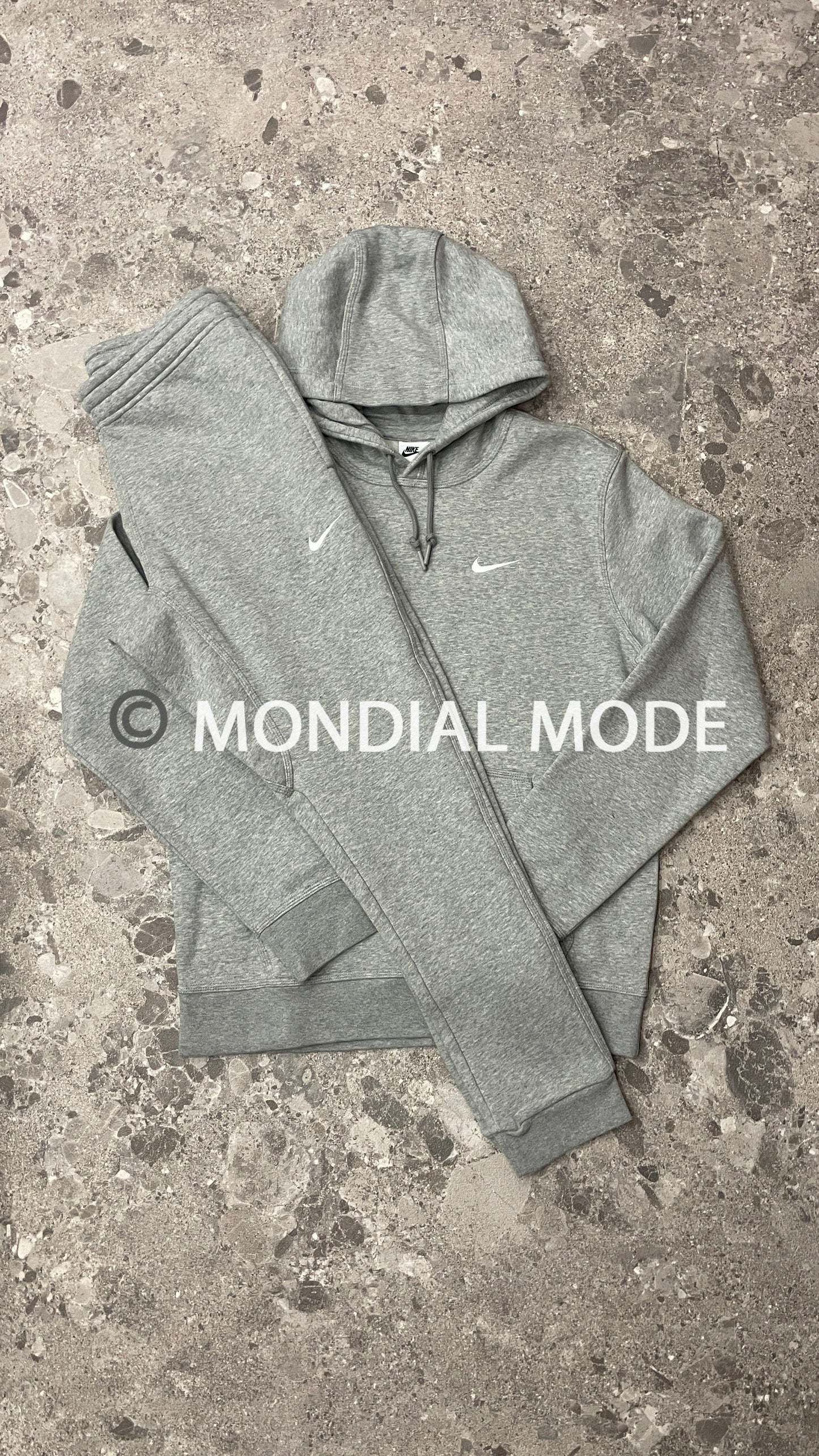 NIKE FLEECE TRACKSUIT