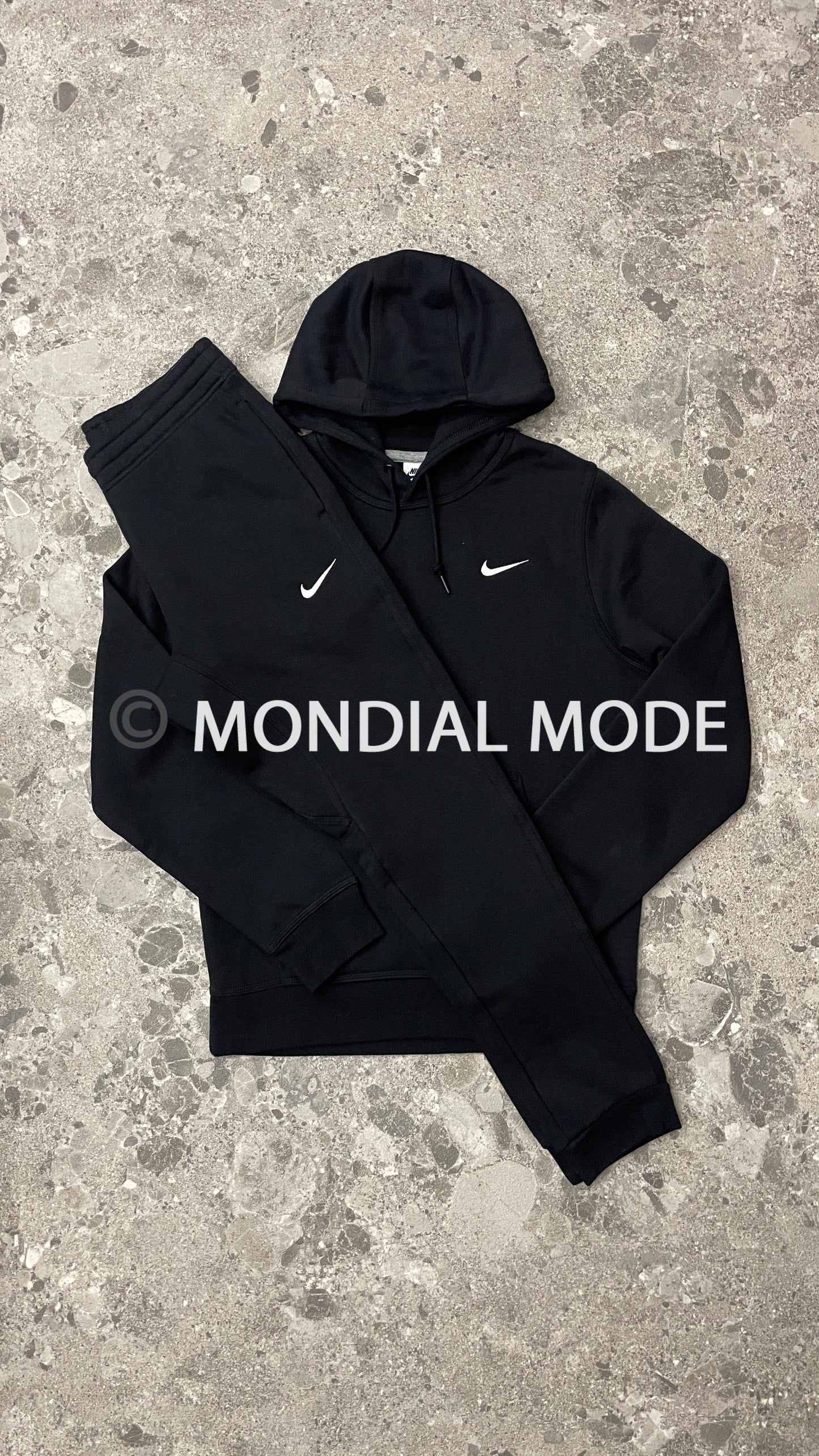 NIKE FLEECE TRACKSUIT