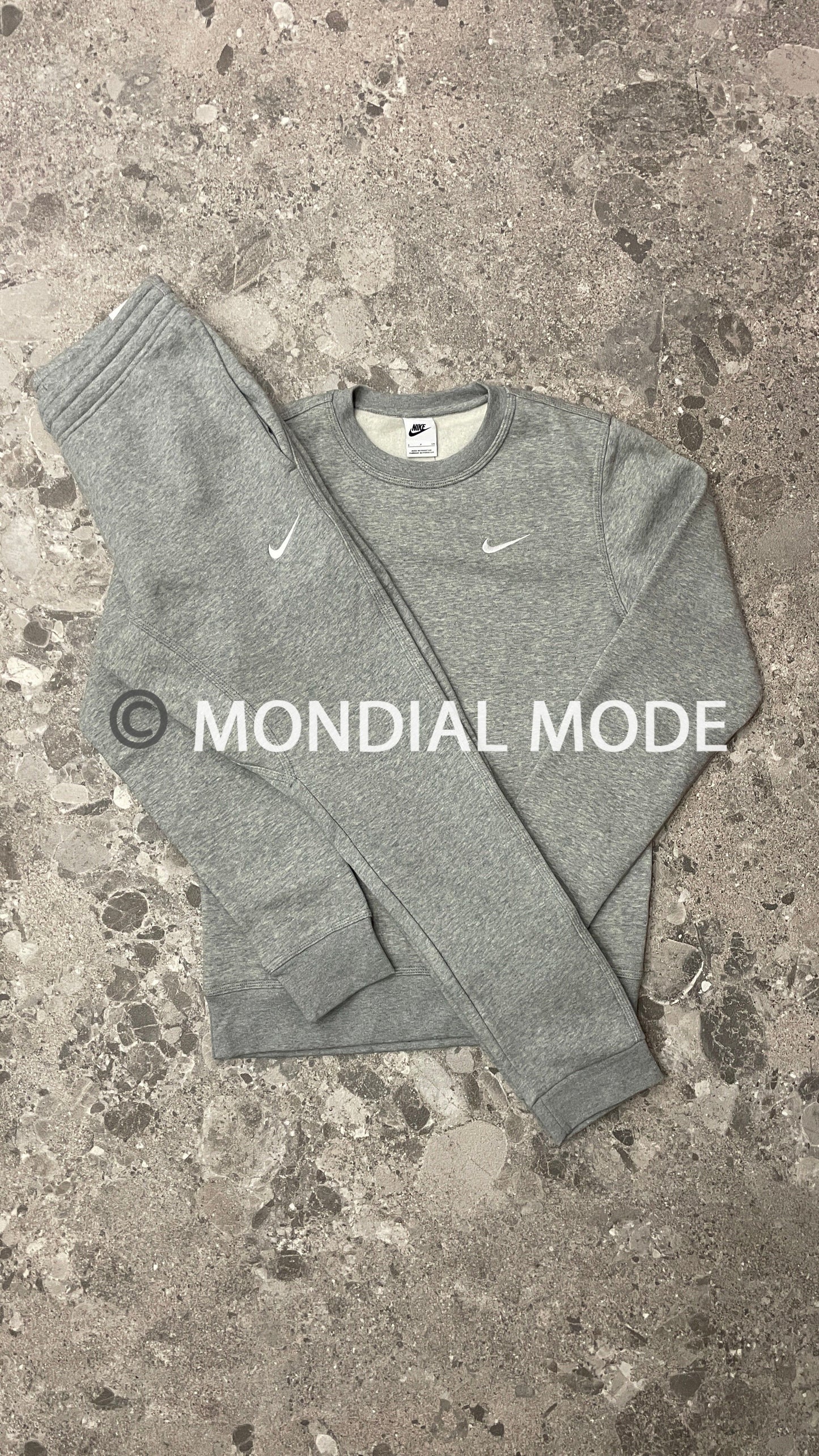NIKE FLEECE TRACKSUIT
