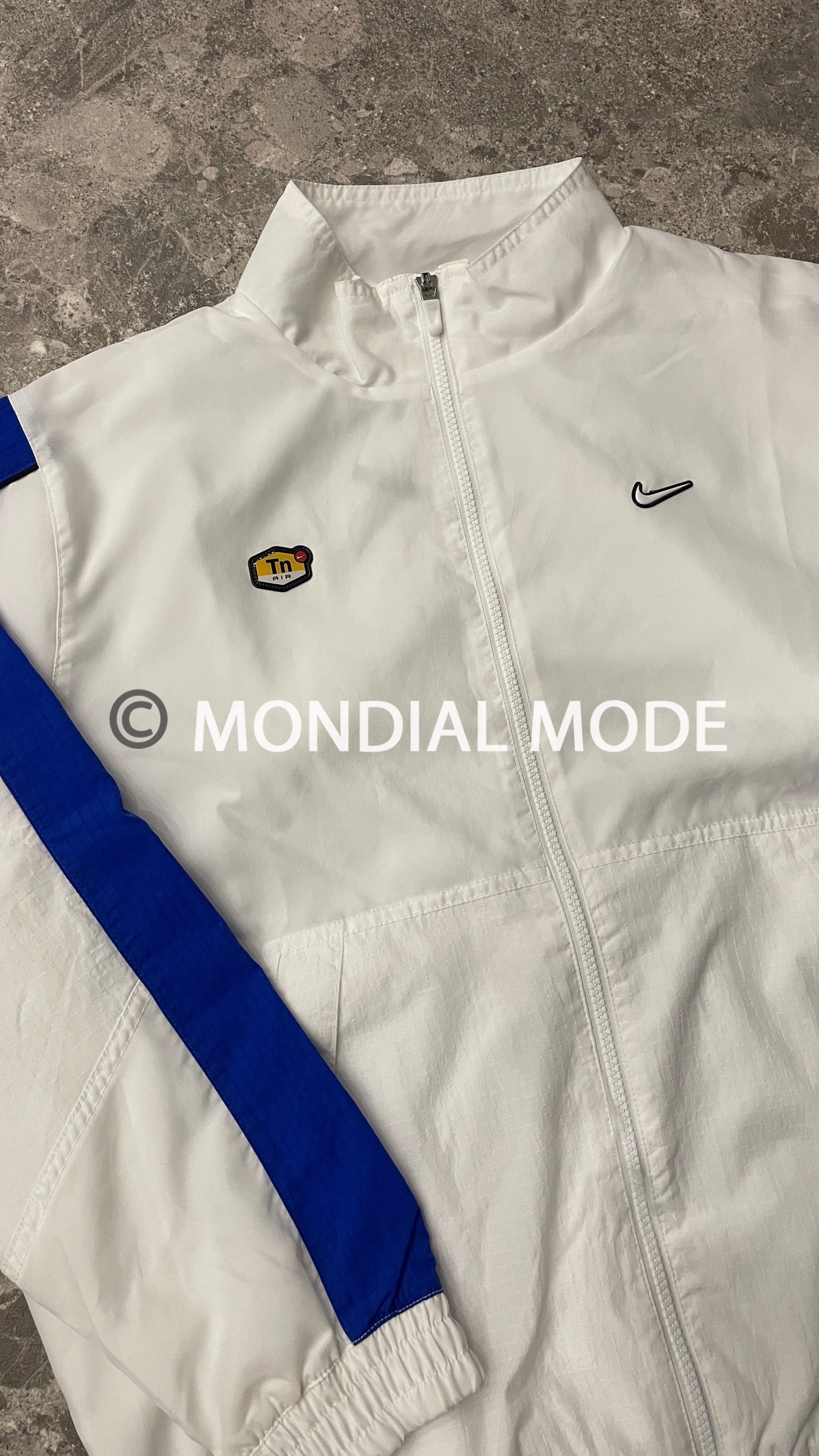 NIKE FV0064-100