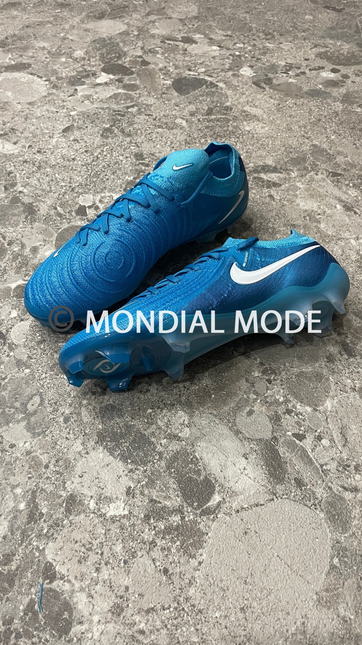 NIKE FJ2559-400