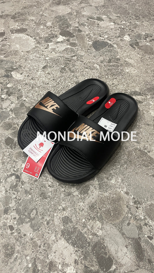 NIKE CN9677-001
