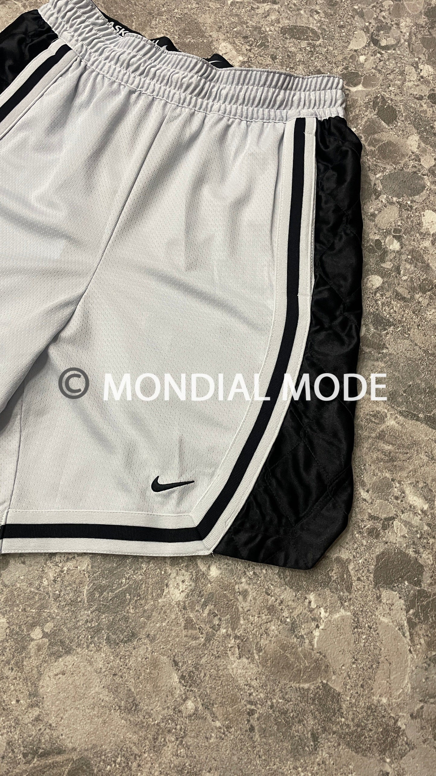 NIKE FZ0658-043