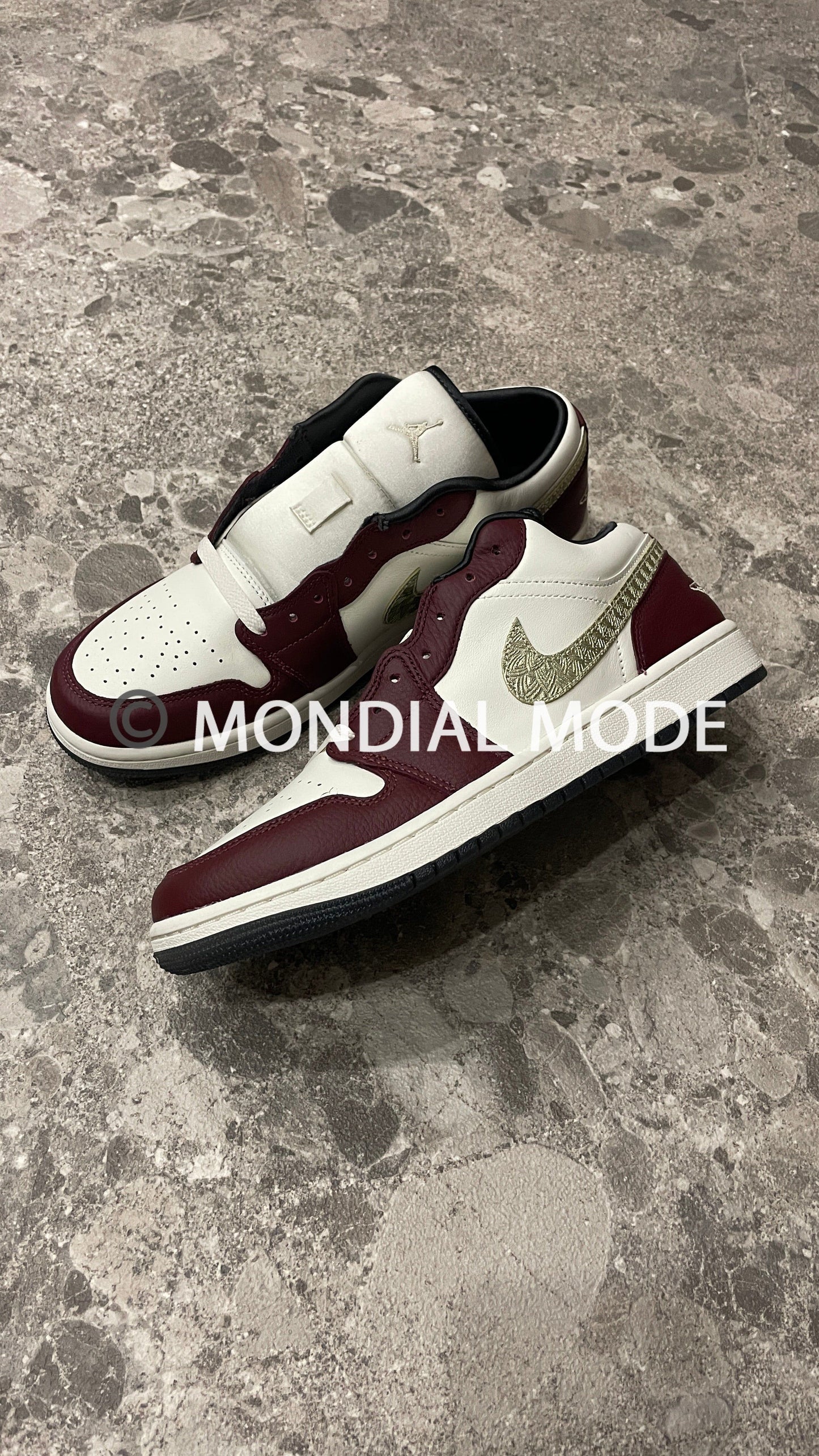 NIKE FJ5735-100