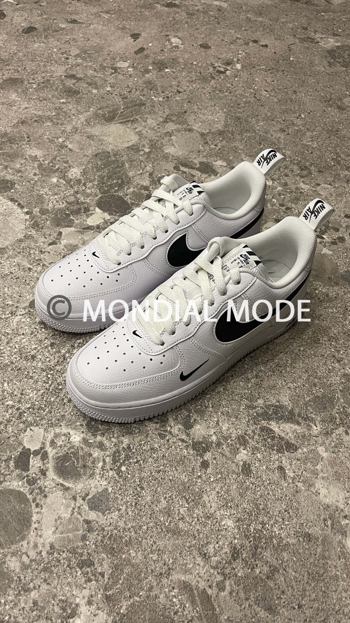 NIKE FV1320-100