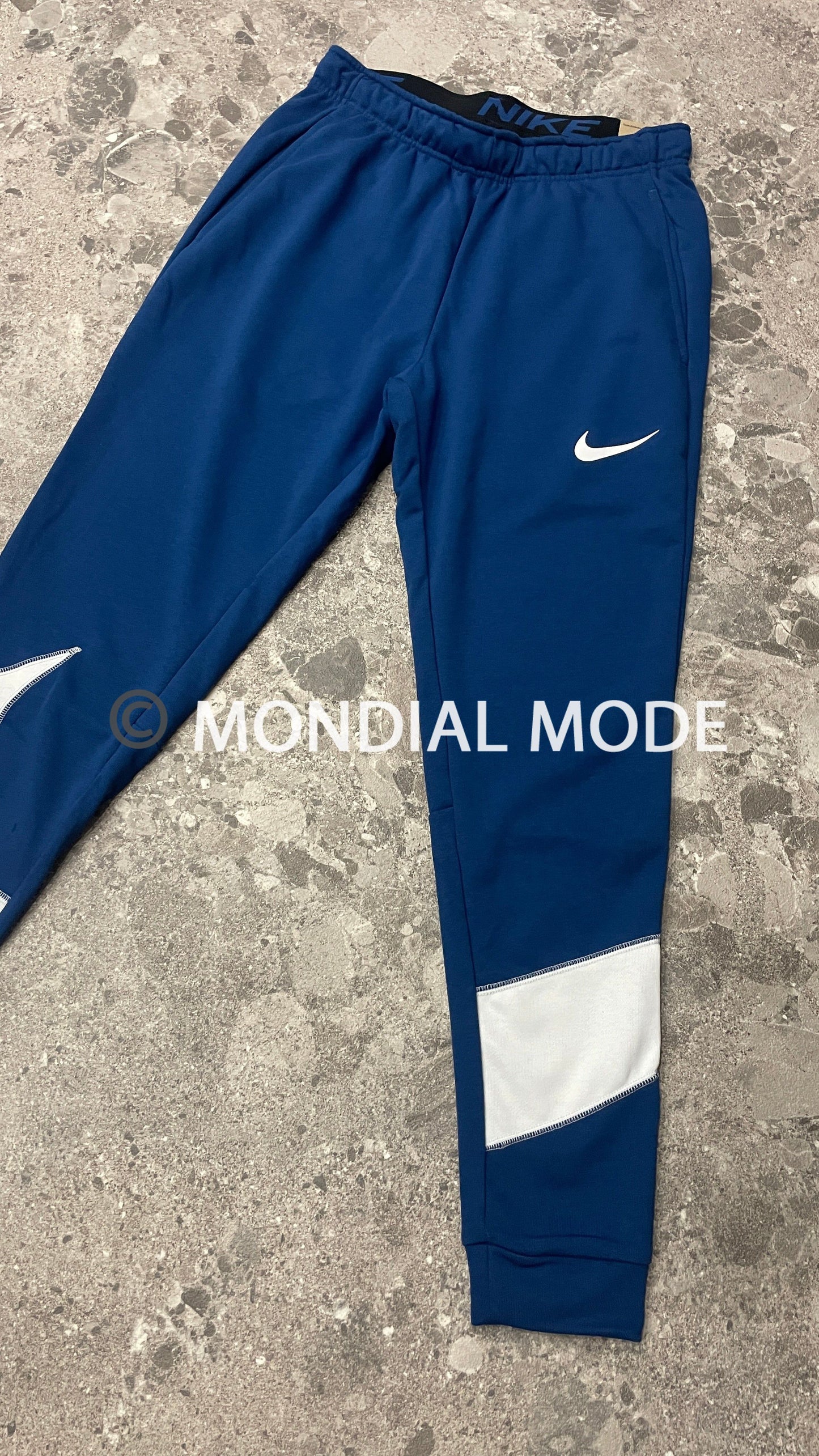 NIKE FB8577-476