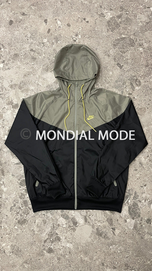 NIKE DA0001-017
