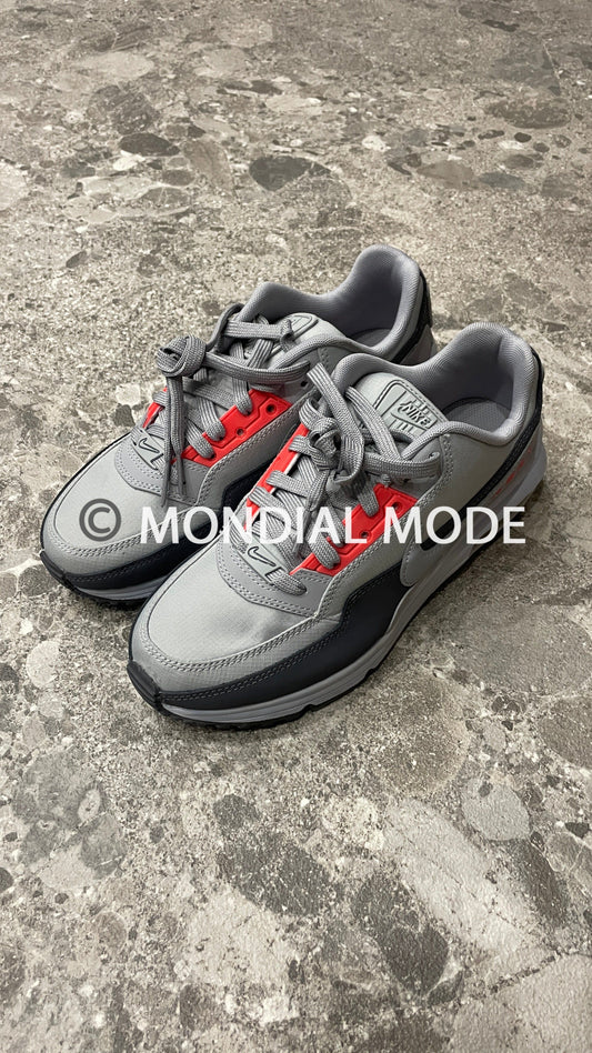 NIKE 695484-003