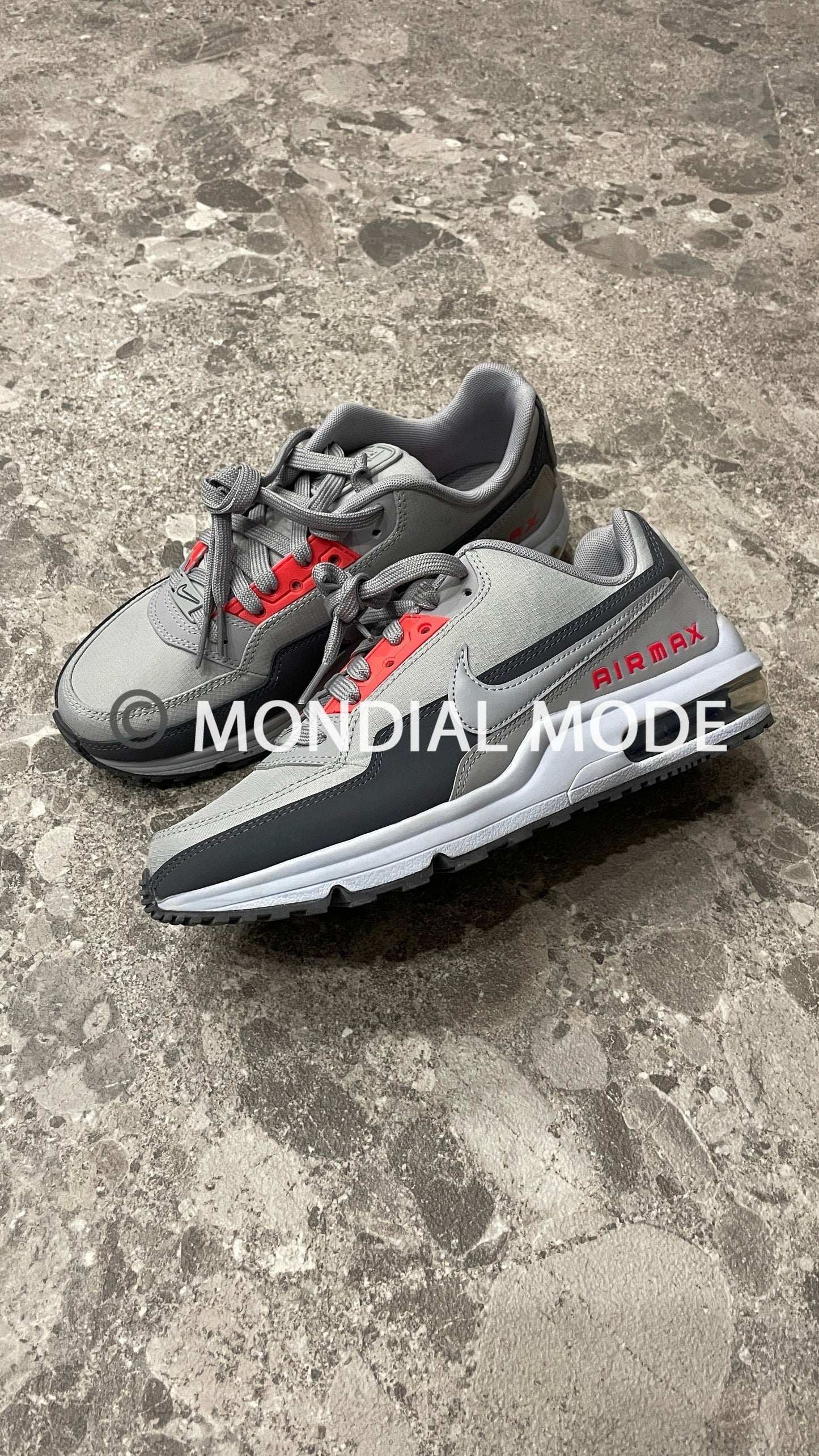 NIKE 695484-003