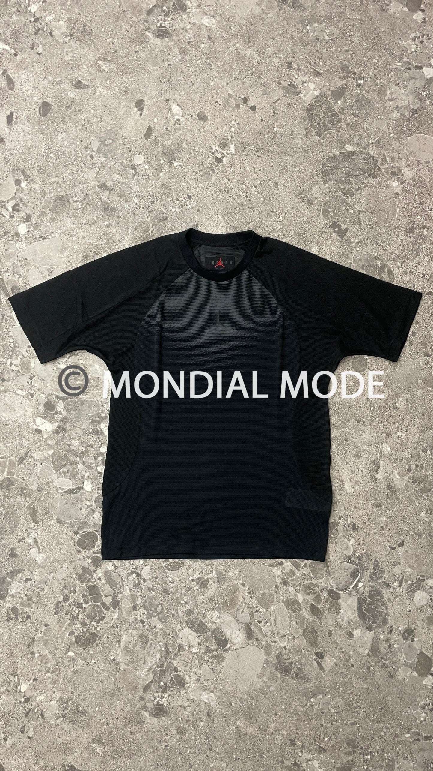 NIKE DZ0575-010