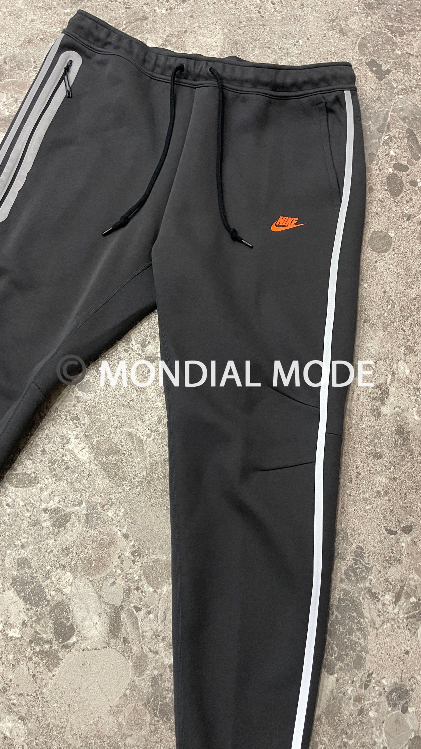 NIKE HQ3747-060