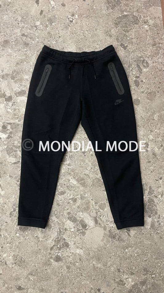 NIKE FD3299-010