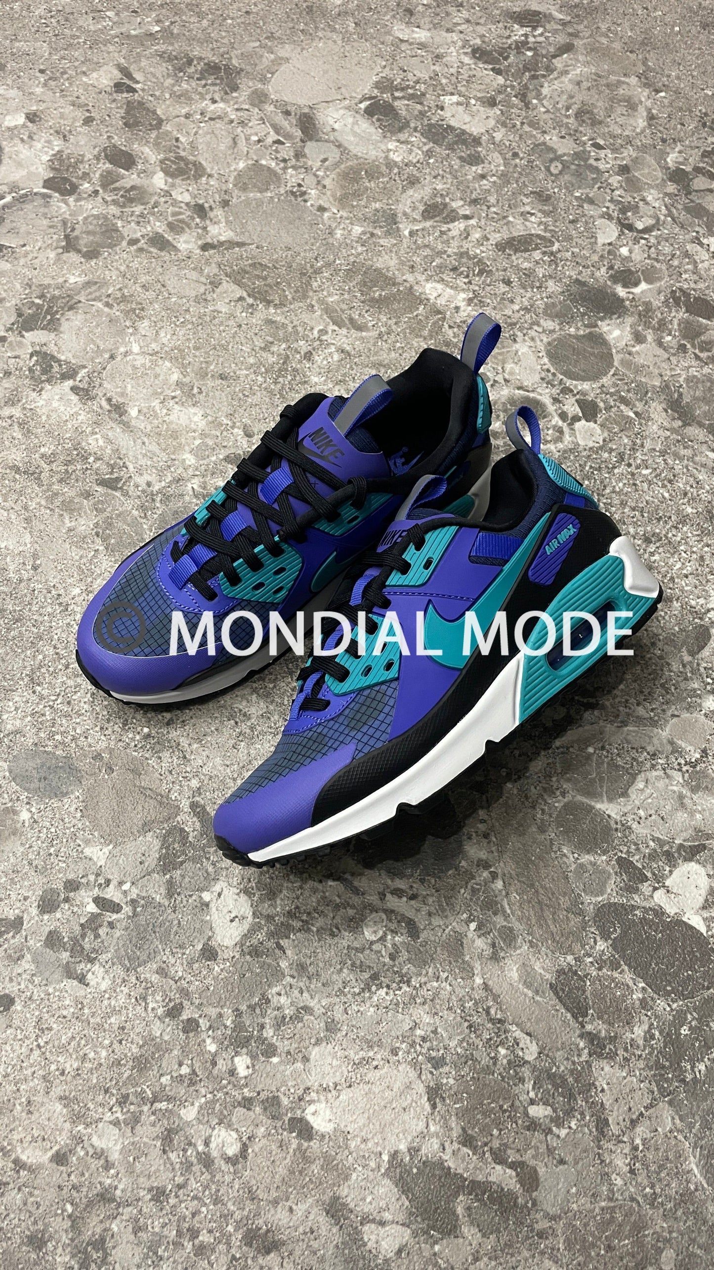 NIKE FB2877-500