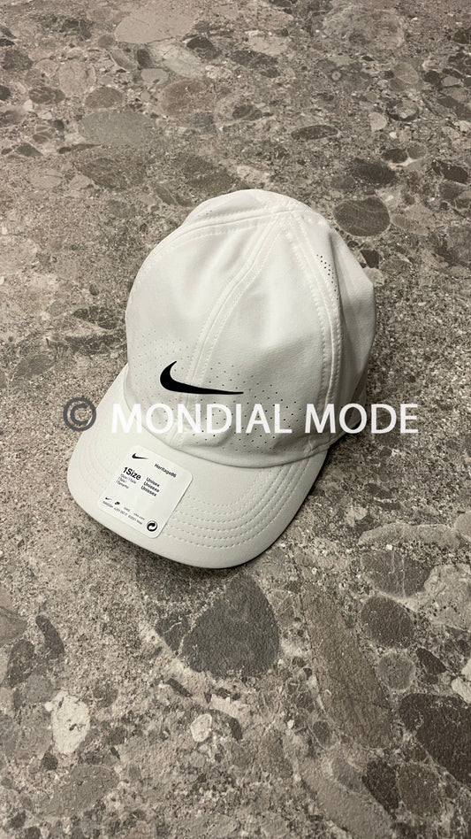 NIKE CQ9332-100