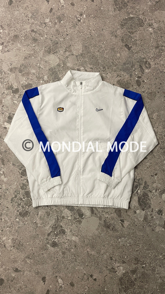 NIKE FV0064-100