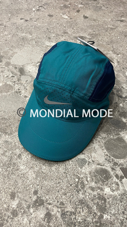 NIKE BV2204-367