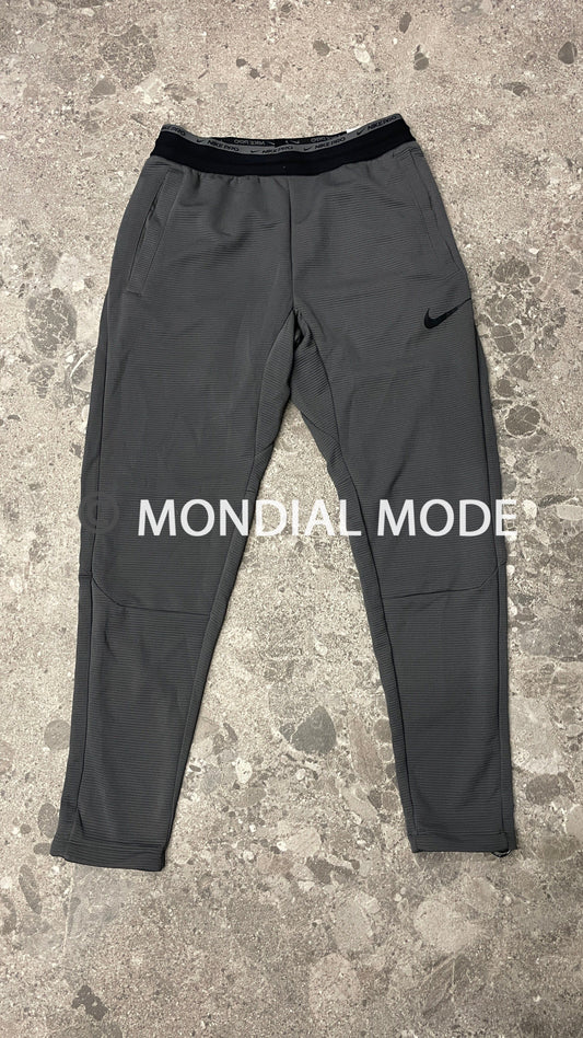 NIKE DM5886-068