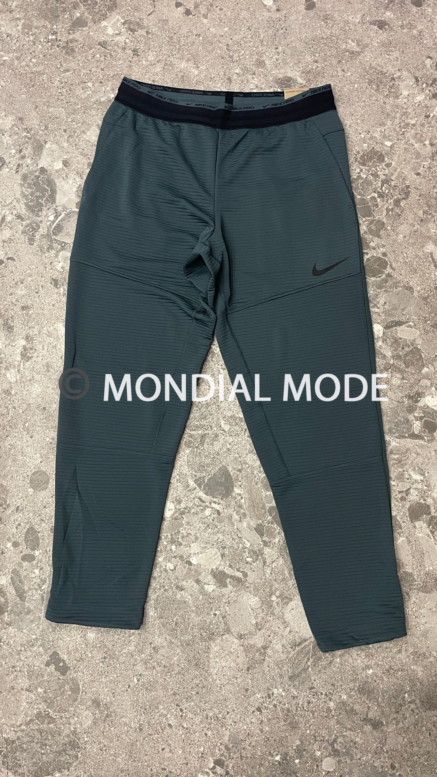 NIKE DV9910-309