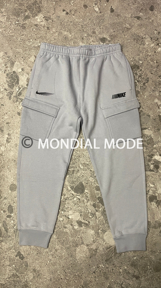 NIKE FN5200-012
