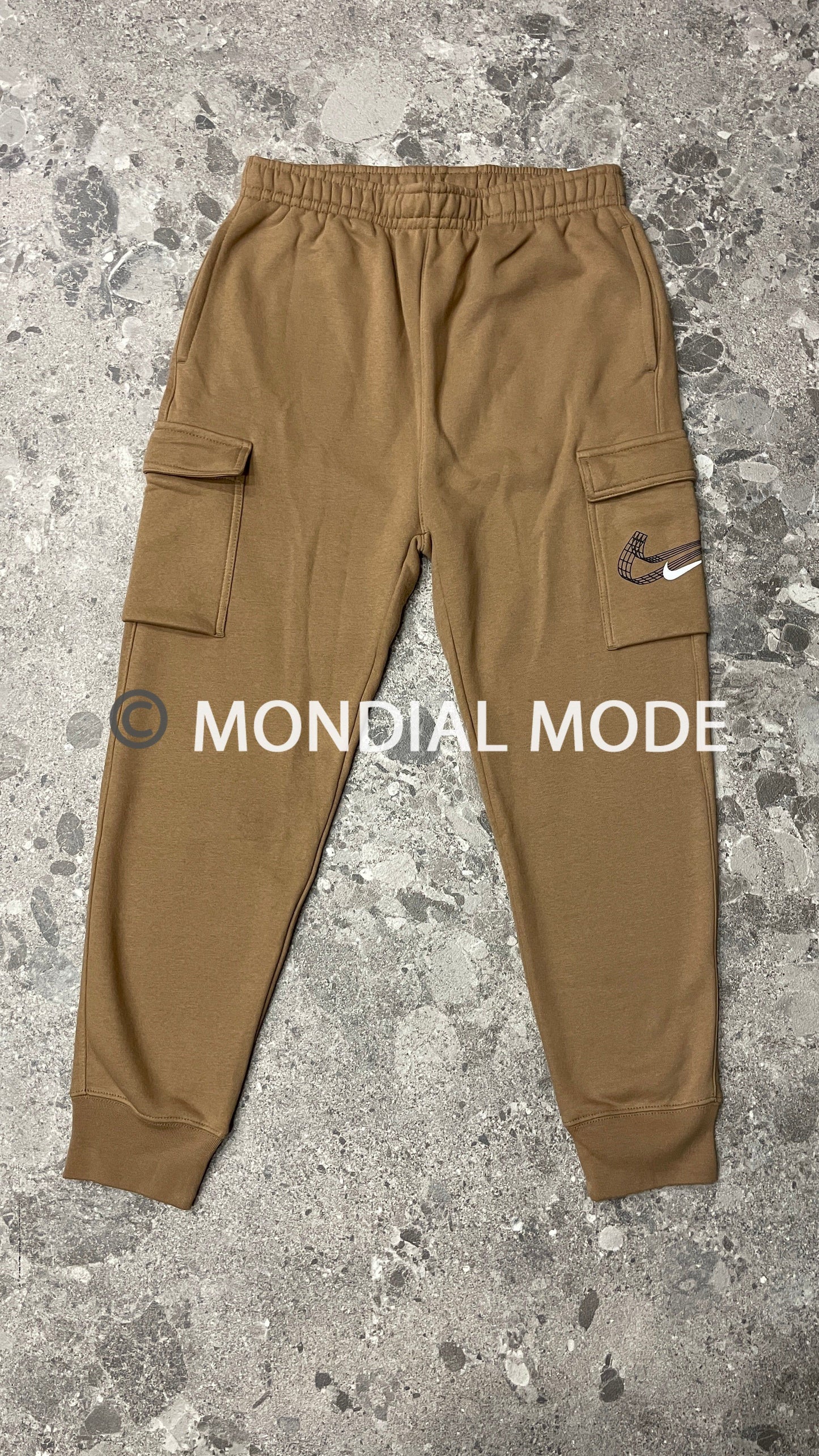 NIKE DV9145-258
