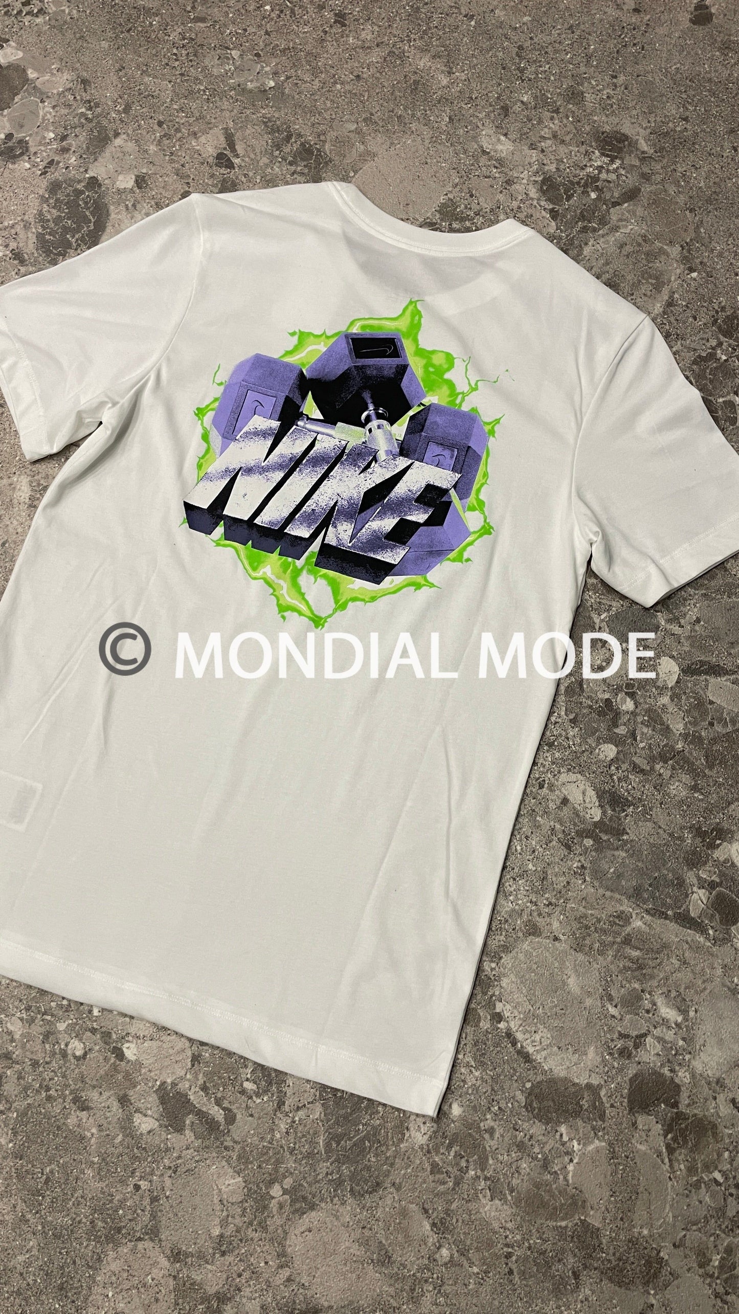NIKE FD0132-100