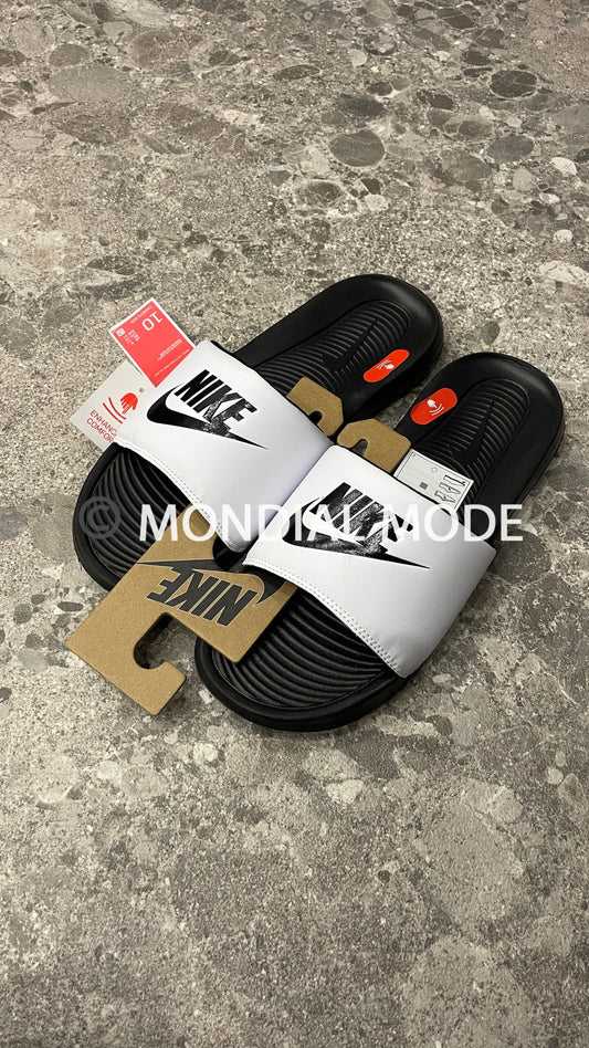 NIKE CN9675-005