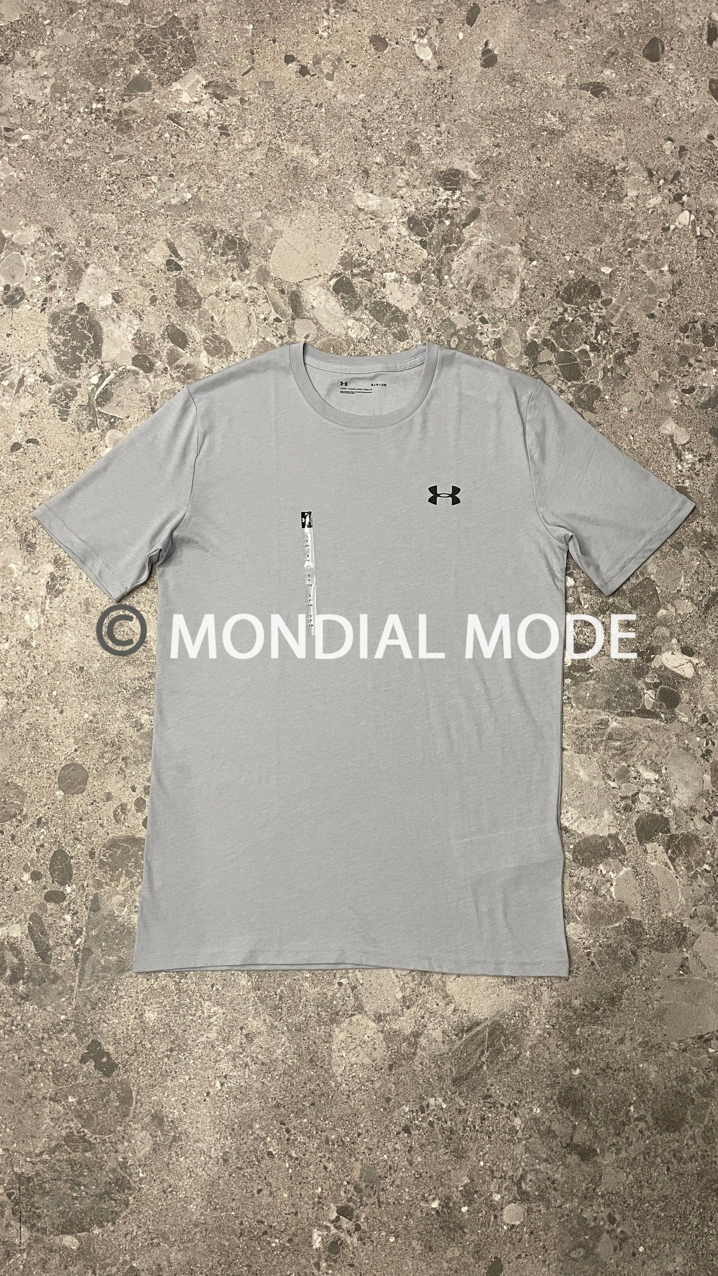 UNDER ARMOUR 1370951 011