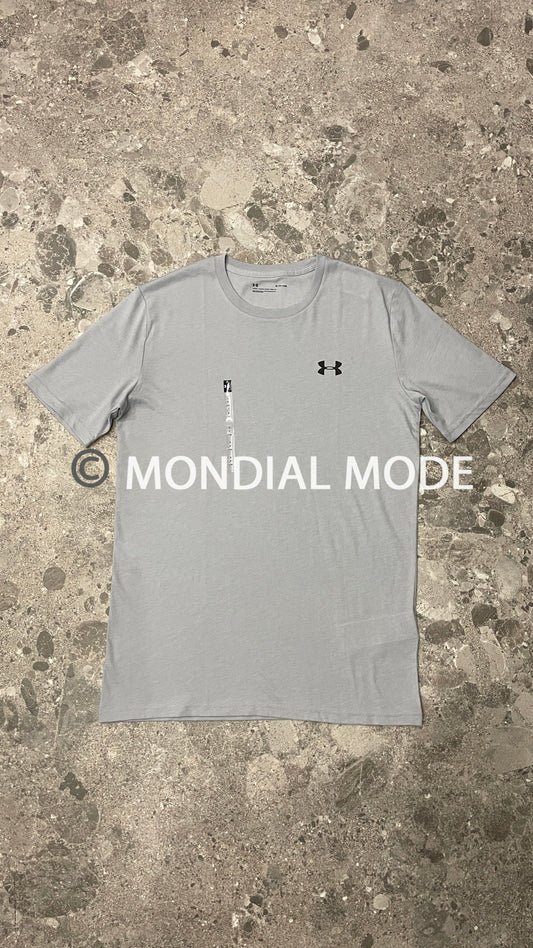 UNDER ARMOUR 1370951 011
