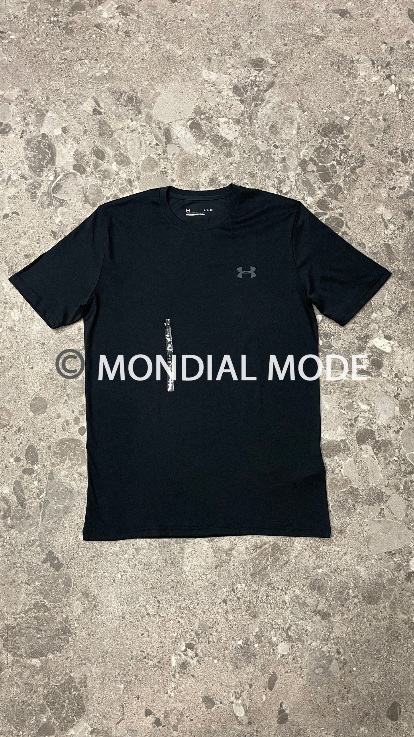 UNDER ARMOUR 1370951 001
