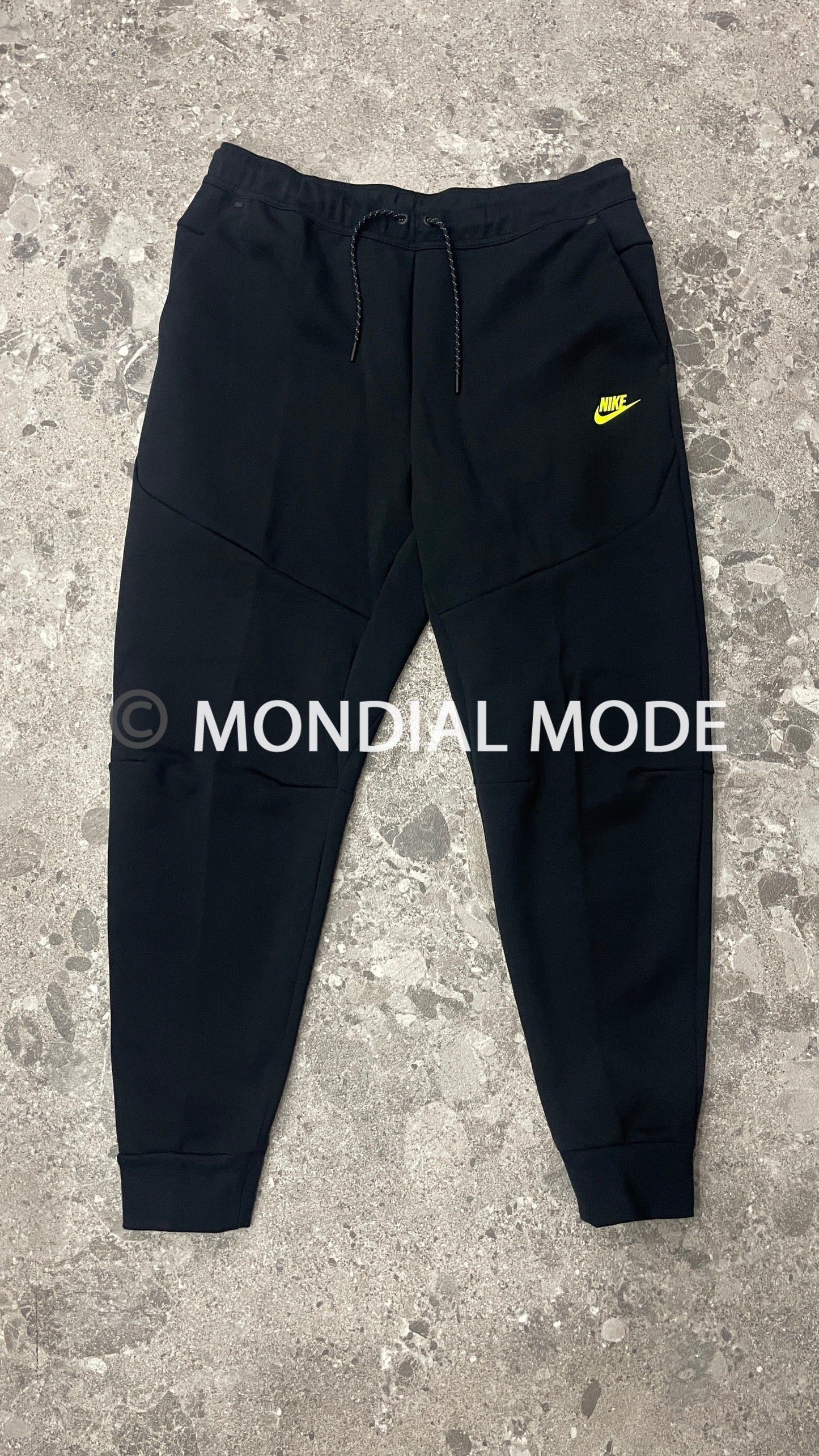 NIKE DV0538-010