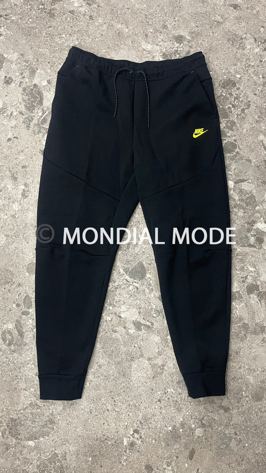NIKE DV0538-010