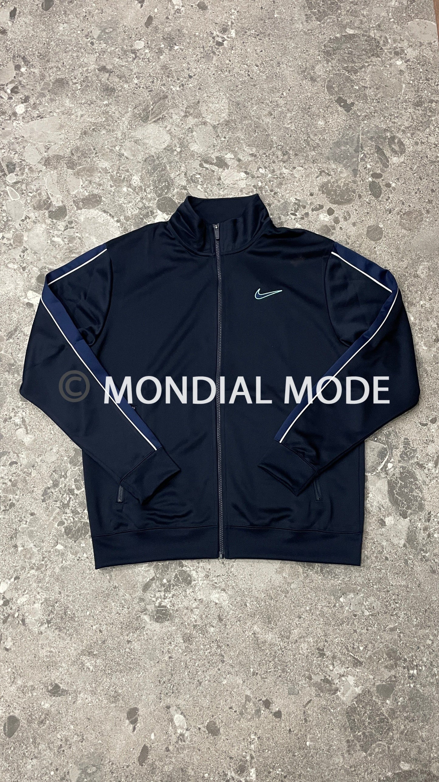NIKE FN0257-475