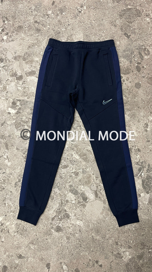 NIKE FN0246-475