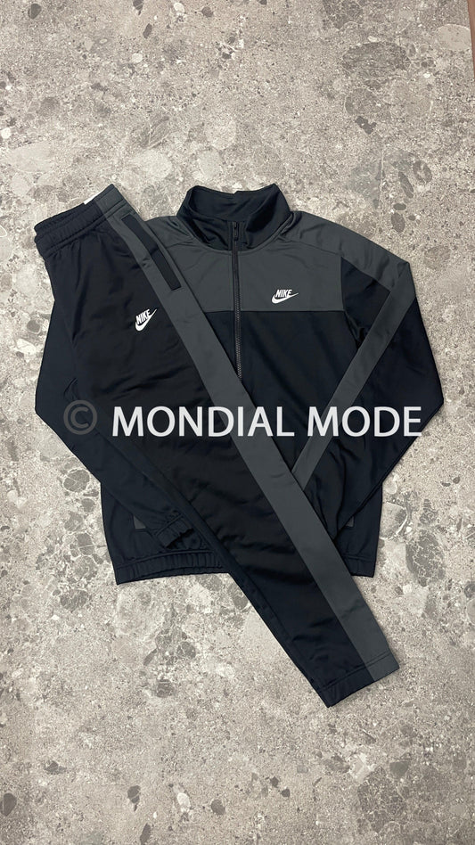 NIKE DM6843-010