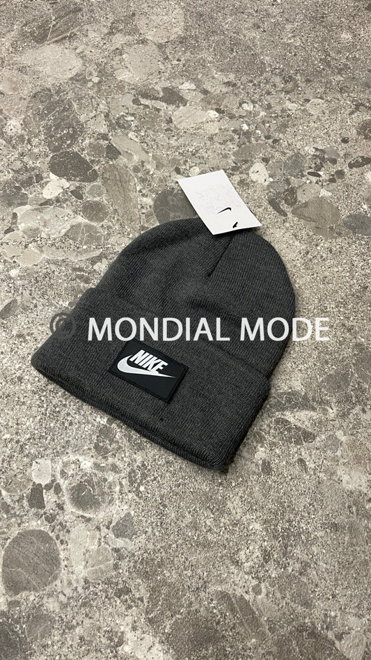 NIKE DO8145-071