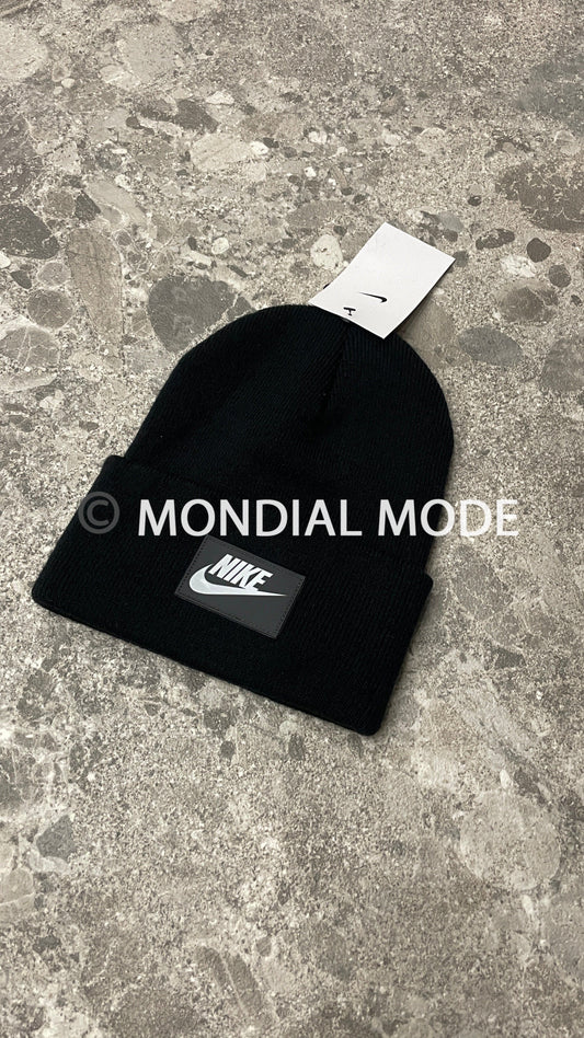 NIKE DO8145-010