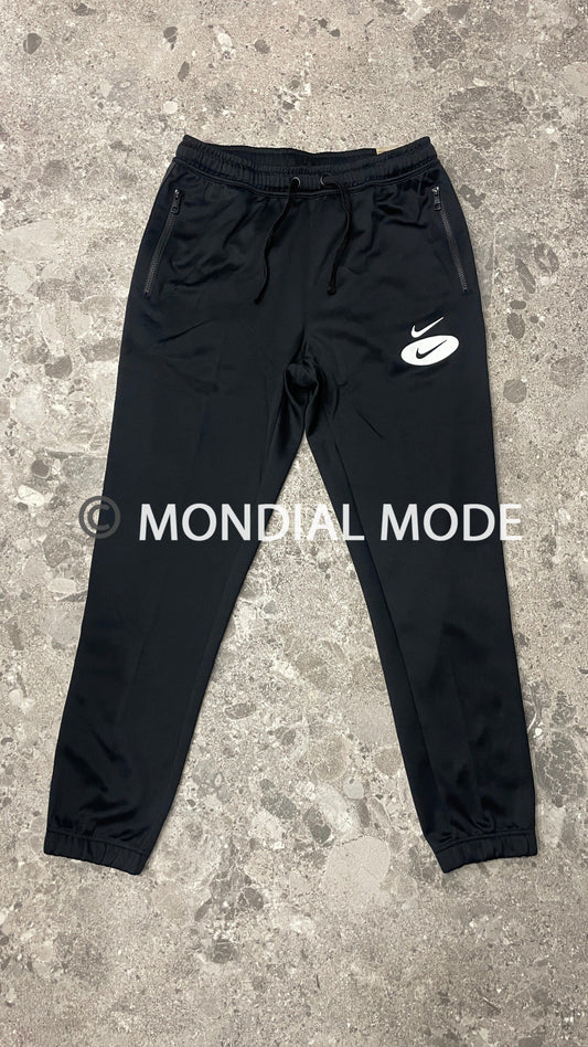 NIKE DM5477-010