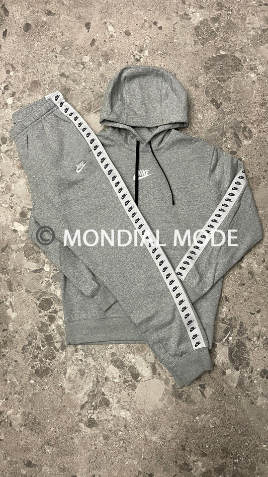 NIKE DM6838-063